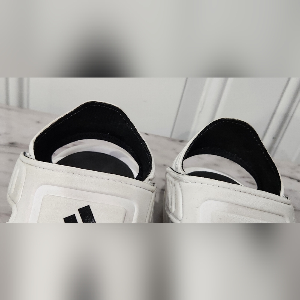 Adidas white black water shoes kid's size 1 - Picture 7 of 10